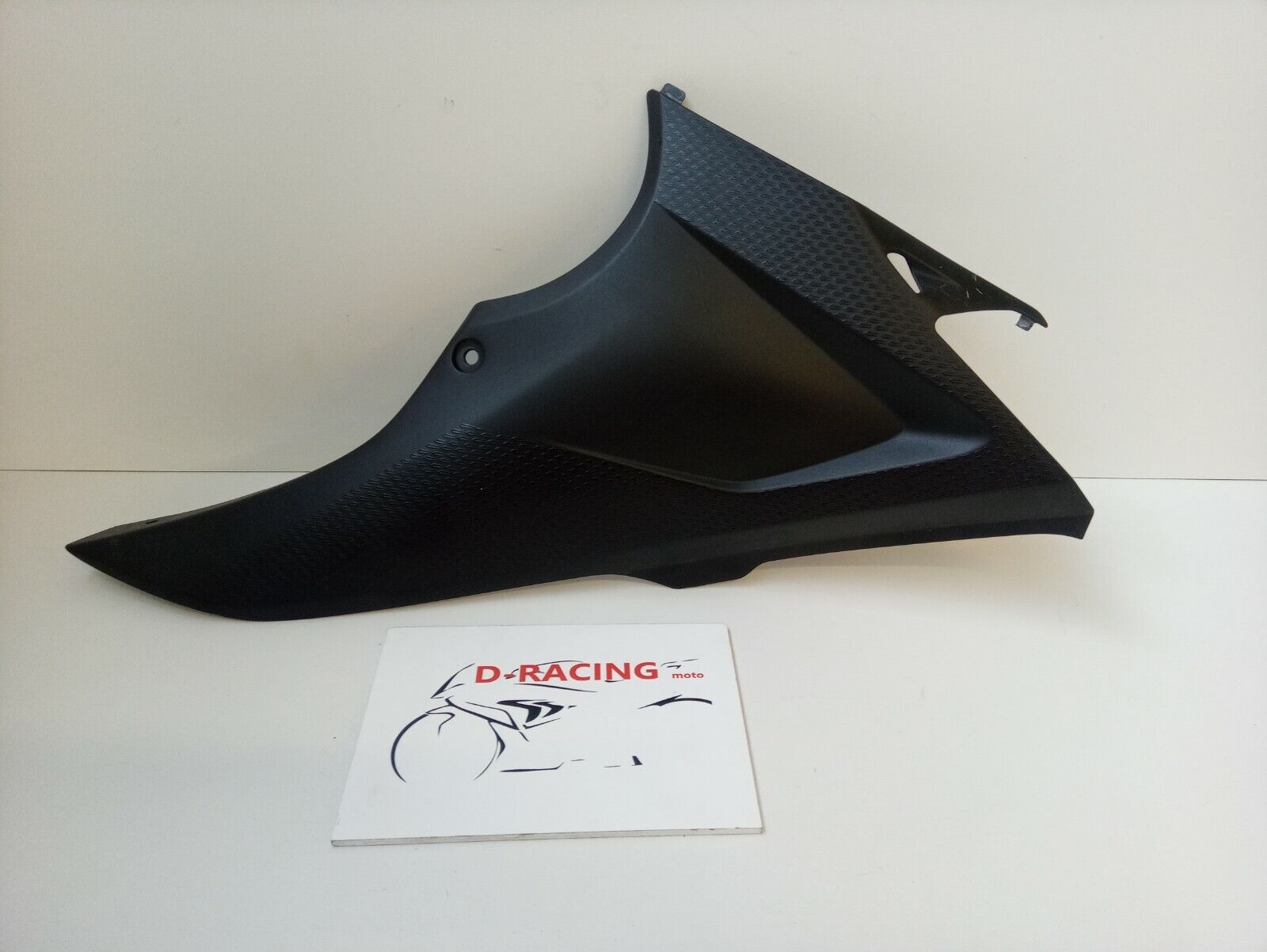 CARENA SOTTOSELLA DESTRA HONDA CBR 500 RR 2012-2015 RIGHT UNDER-SEAT FAIRING